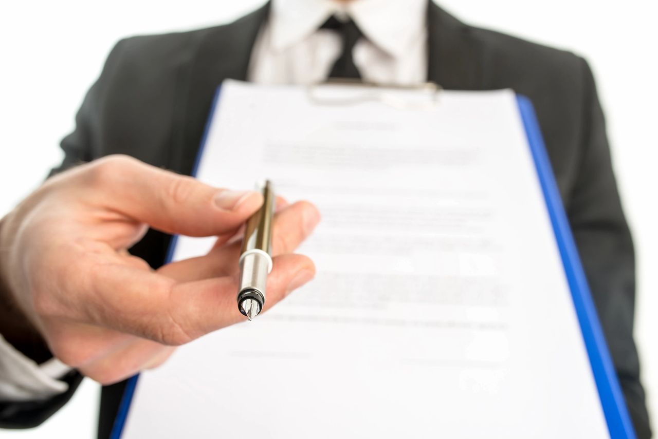 When Buying a Failing Business Does and Doesn’t Make Sense